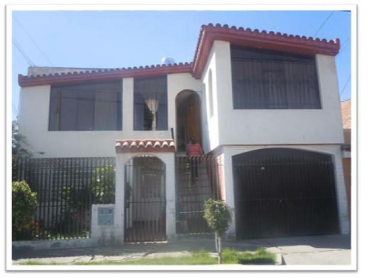 Foto Casa en Venta en JLByR, J L Bustamante y Ri, Arequipa - S/. 1.000 - CAV11128 - BienesOnLine