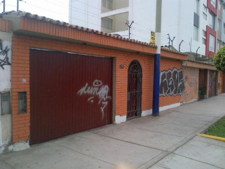 Foto Casa en Venta en Chorrillos, Lima - U$D 320.000 - CAV15502 - BienesOnLine