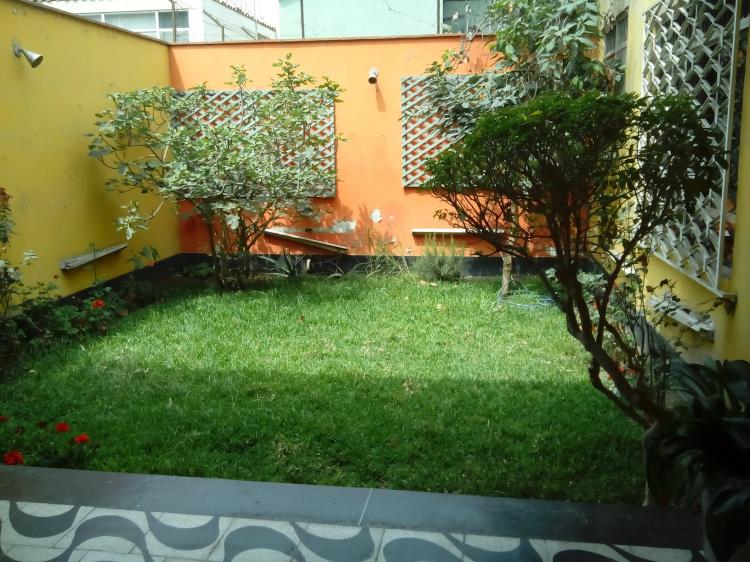 Foto Casa en Venta en San Borja, San Borja, Lima - U$D 600.000 - CAV18419 - BienesOnLine