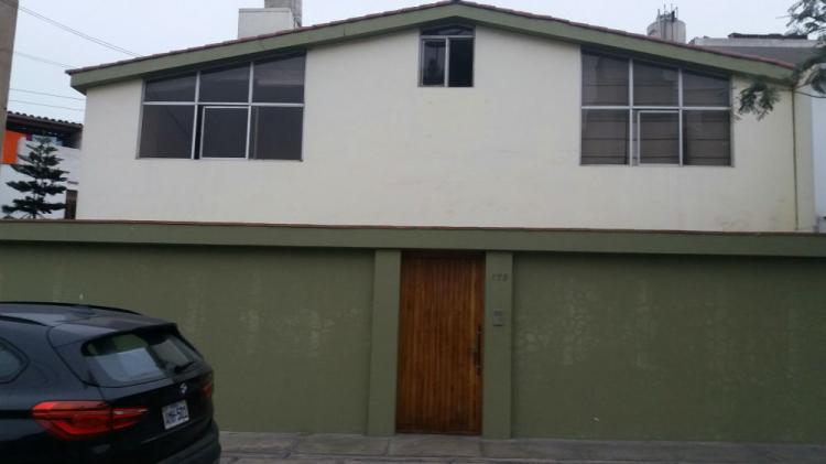 Foto Casa en Venta en Santiago De Surco, Lima - U$D 440.000 - CAV19818 - BienesOnLine
