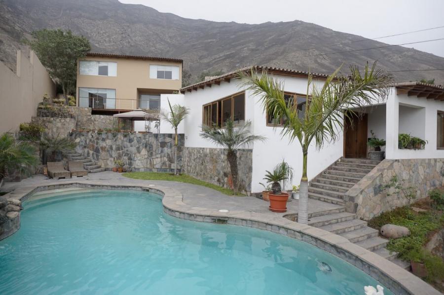 Foto Casa en Venta en Santiago de Surco, Santiago De Surco, Lima - U$D 999.000 - CAV38483 - BienesOnLine
