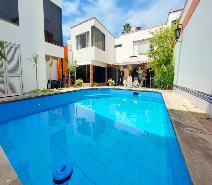 Foto Casa en Venta en Miraflores, Miraflores, Lima - U$D 720.000 - CAV36920 - BienesOnLine