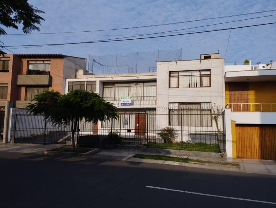 Foto Casa en Venta en Miraflores, Lima - S/. 3.885.000 - CAV38466 - BienesOnLine
