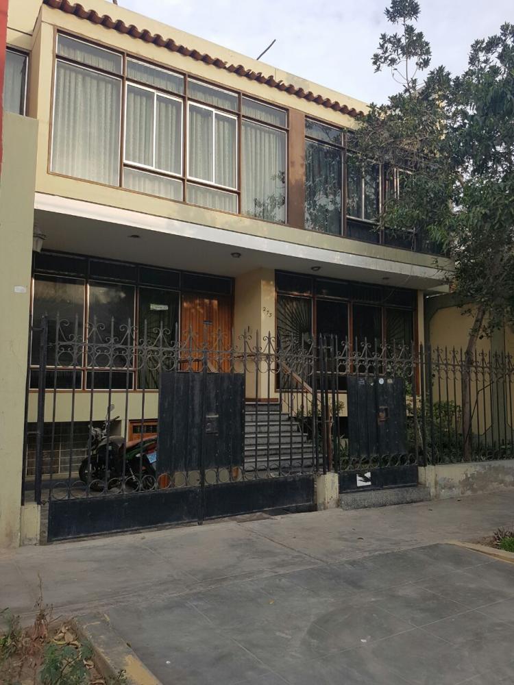 Foto Casa en Venta en Trujillo, Trujillo, Trujillo - U$D 280.000 - CAV26330 - BienesOnLine