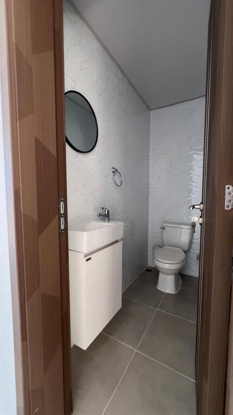 Home in Metric Way