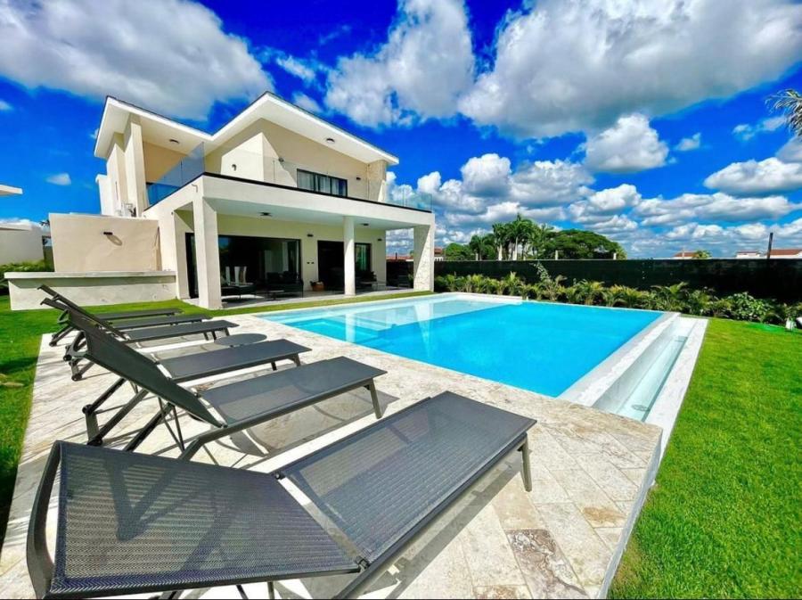 Foto Casa en Venta en La Romana, La Romana - U$D 850.000 - CAV81453 - BienesOnLine
