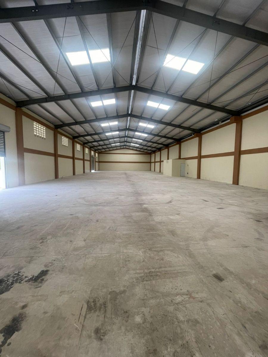Foto Arriendo Nave de 3000 m2 en Bávaro
