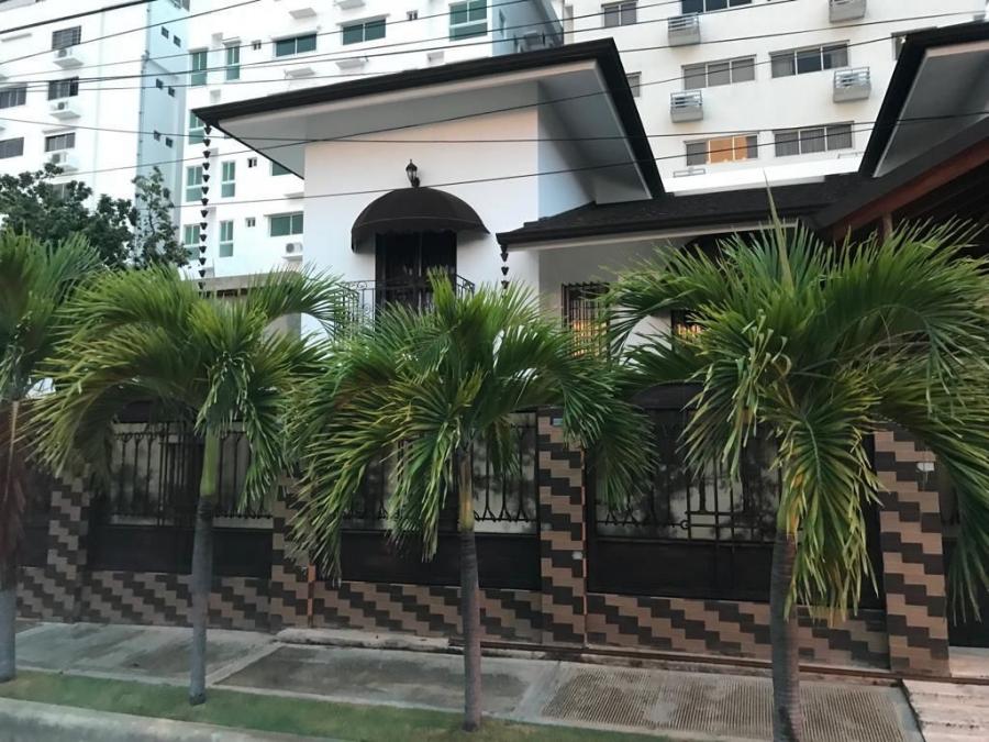 Foto Casa en Venta en Los Cacicazgos, Distrito Nacional - $ 38.000.000 - CAV12315 - BienesOnLine