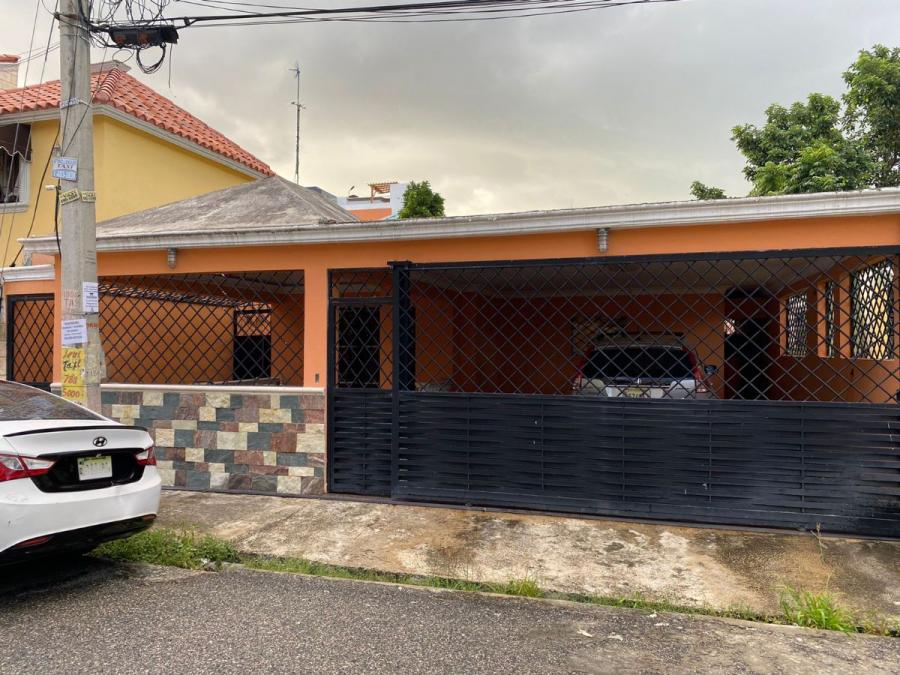 Foto Casa en Venta en Santo Domingo Este, Santo Domingo - $ 7.200.000 - CAV21656 - BienesOnLine