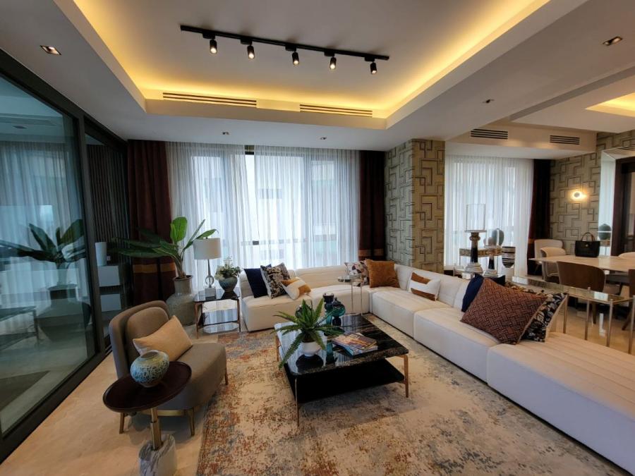 Home in Metric Way