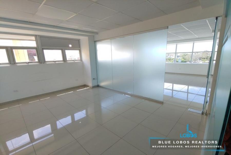 Foto Local en Alquiler en Urbanizacion Italia, Autopista San Isidro, Santo Domingo - $ 27.500 - LOA31406 - BienesOnLine