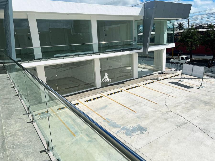 Foto Local en Alquiler en Charles de Gaulle, Santo Domingo Este, Santo Domingo - U$D 1.000 - LOA81643 - BienesOnLine