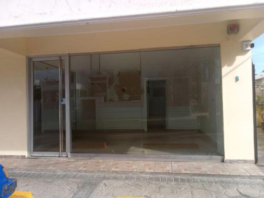 Foto Local en Alquiler en Julieta Morales, Distrito Nacional - U$D 970 - LOA31695 - BienesOnLine