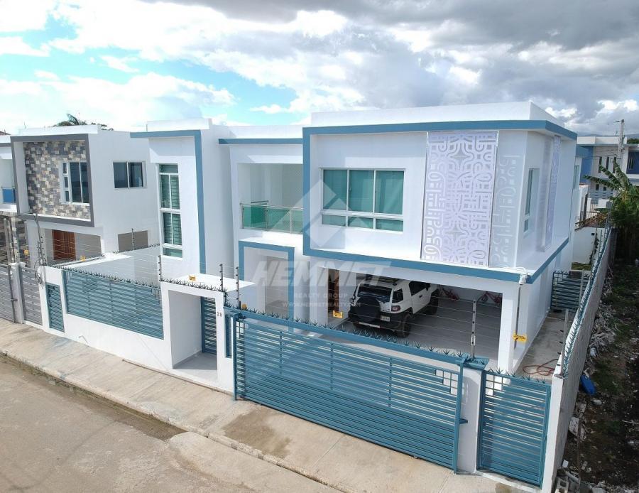 Home in Metric Way