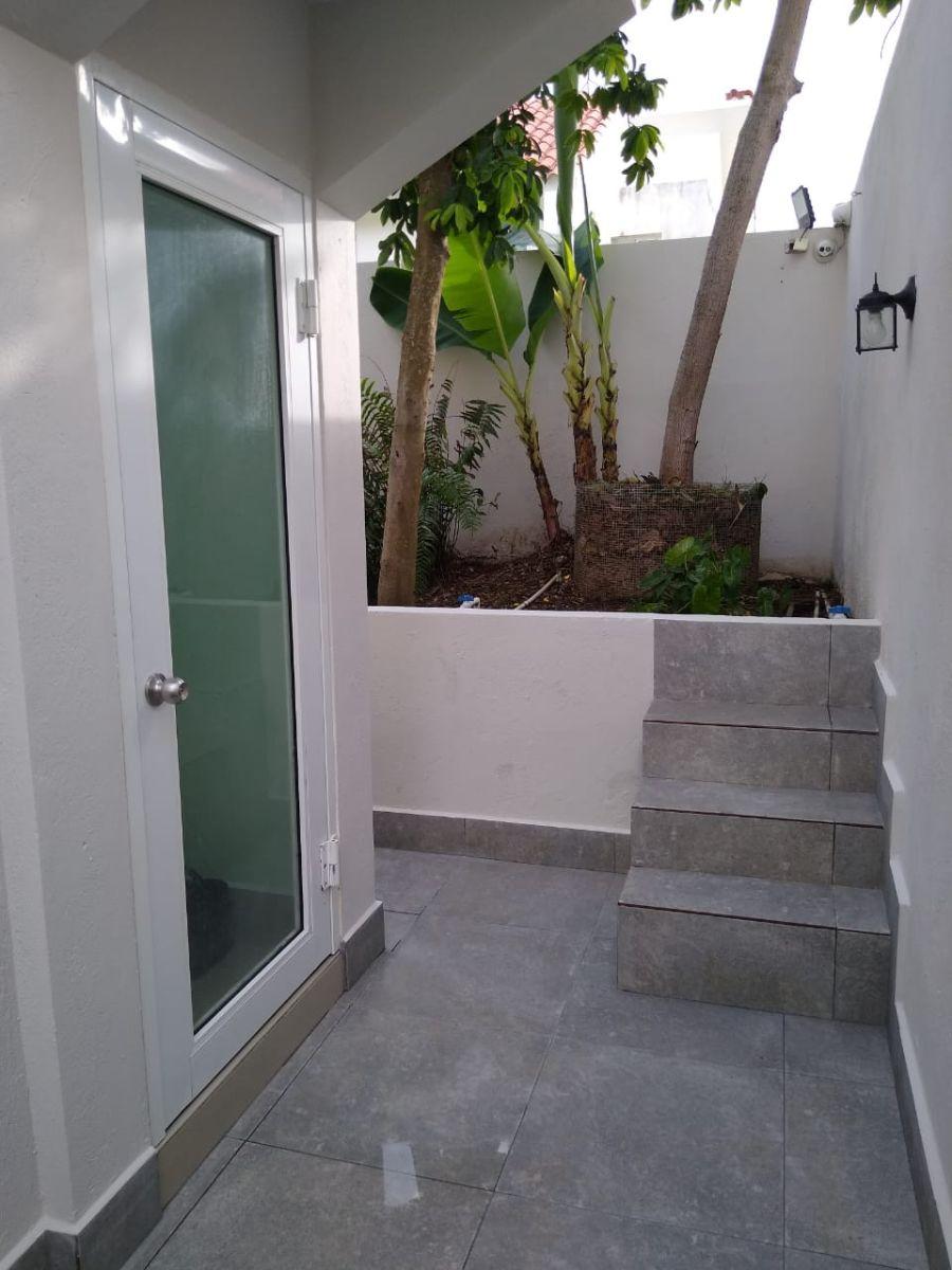 Home in Metric Way