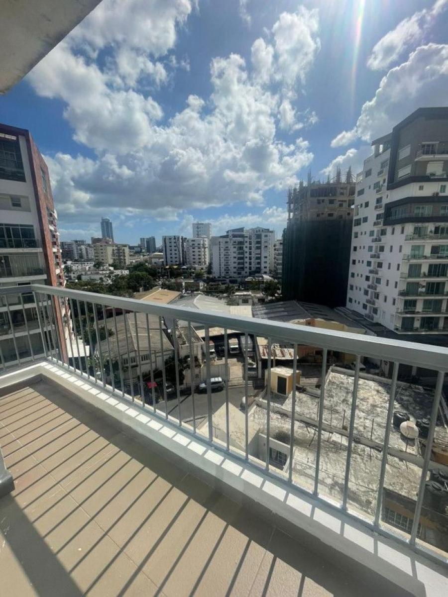 Foto Apartamento en Alquiler en Piantini, Distrito Nacional - U$D 1.300 - APA40037 - BienesOnLine