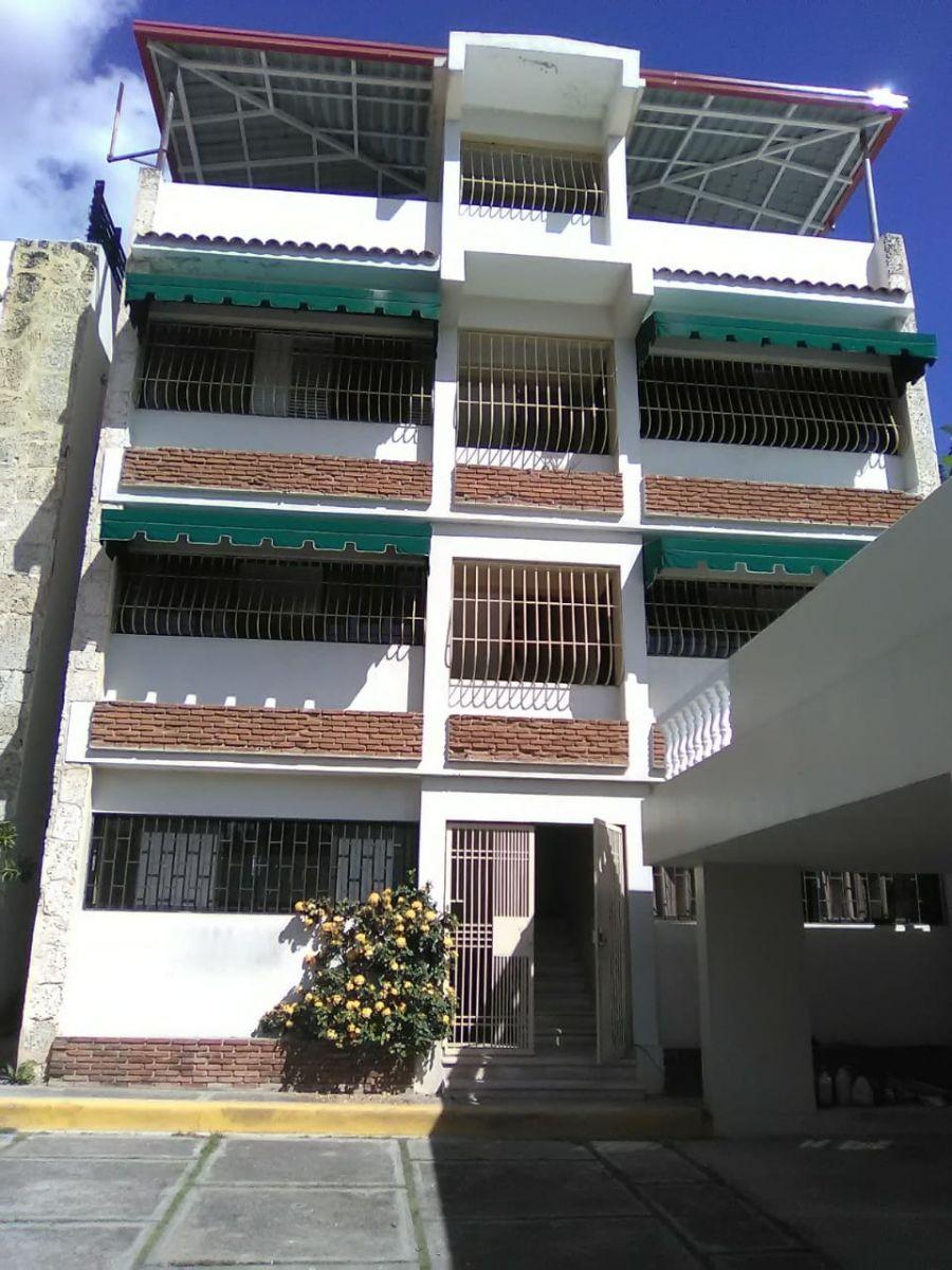 Foto Apartamento en Alquiler en Los Praditos, Santo Domingo, Distrito Nacional - $ 15.400 - APA8952 - BienesOnLine