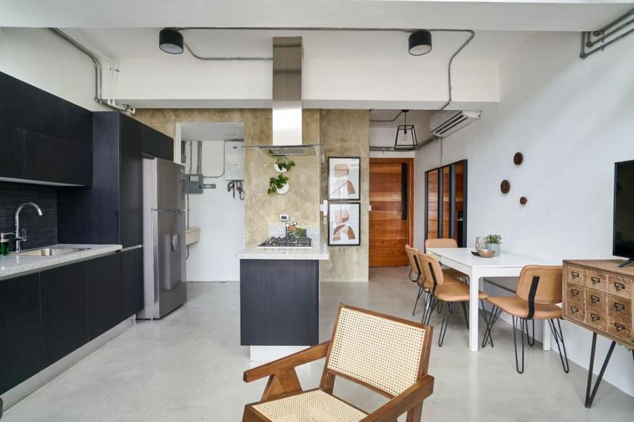 Home in Metric Way