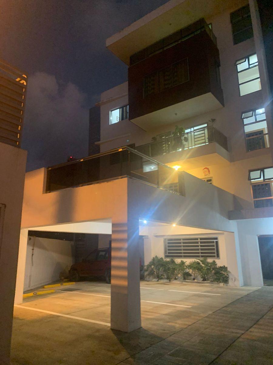 Foto Apartamento en Venta en JACOBO MAJLUTA, Santo Domingo Norte, Santo Domingo - $ 6.800.000 - APV25985 - BienesOnLine