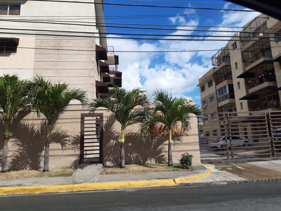 Foto Apartamento en Venta en Ensanche Isabelita, Santo Domingo Este, Santo Domingo - $ 5.000.000 - APV12242 - BienesOnLine