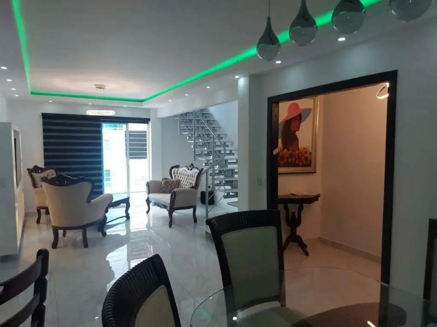 Foto Penthouse en Venta en San Isidro, Santo Domingo Este, Santo Domingo - $ 7.900.000 - PEV23921 - BienesOnLine