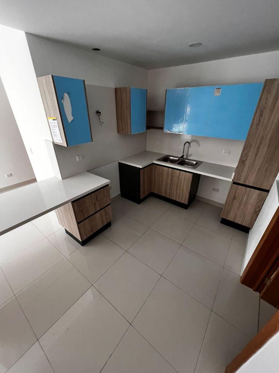 Home in Metric Way