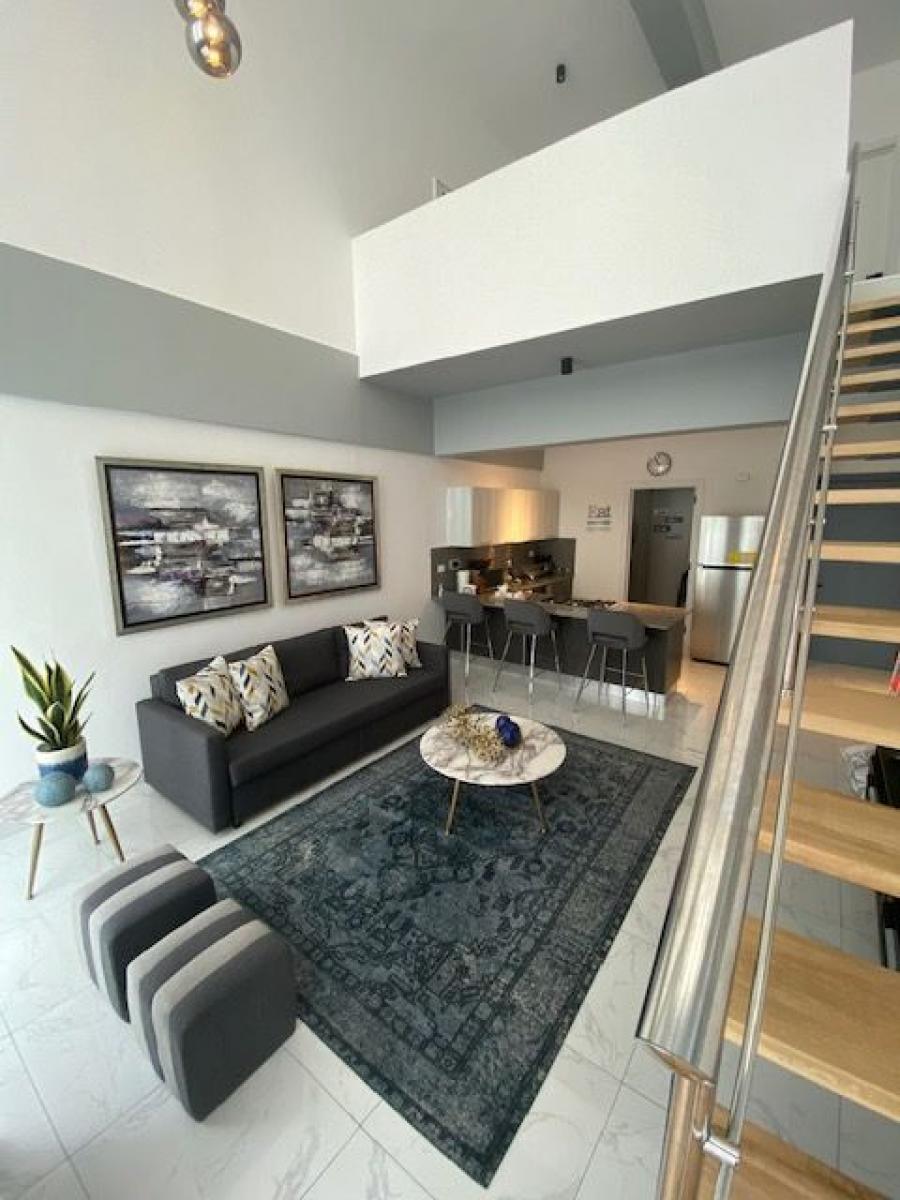 Home in Metric Way