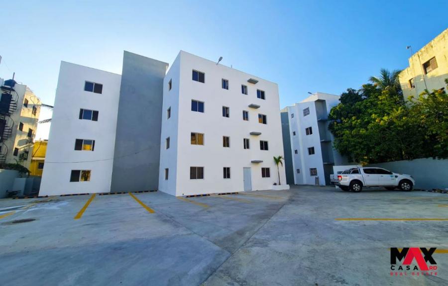 Foto Apartamento en Venta en Rosales del Este, Santo Domingo Este, Santo Domingo - $ 4.100.000 - APV34142 - BienesOnLine
