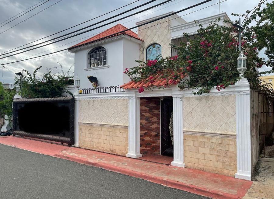 Foto Casa en Venta en San Isidro, Santo Domingo Este, Santo Domingo - U$D 160.000 - CAV14770 - BienesOnLine