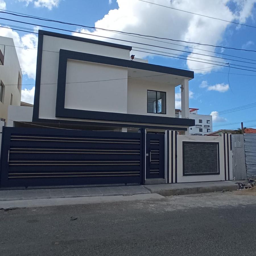 Foto Casa en Venta en Prado Oriental, Santo Domingo Este, Santo Domingo - $ 16.700.000 - CAV91483 - BienesOnLine