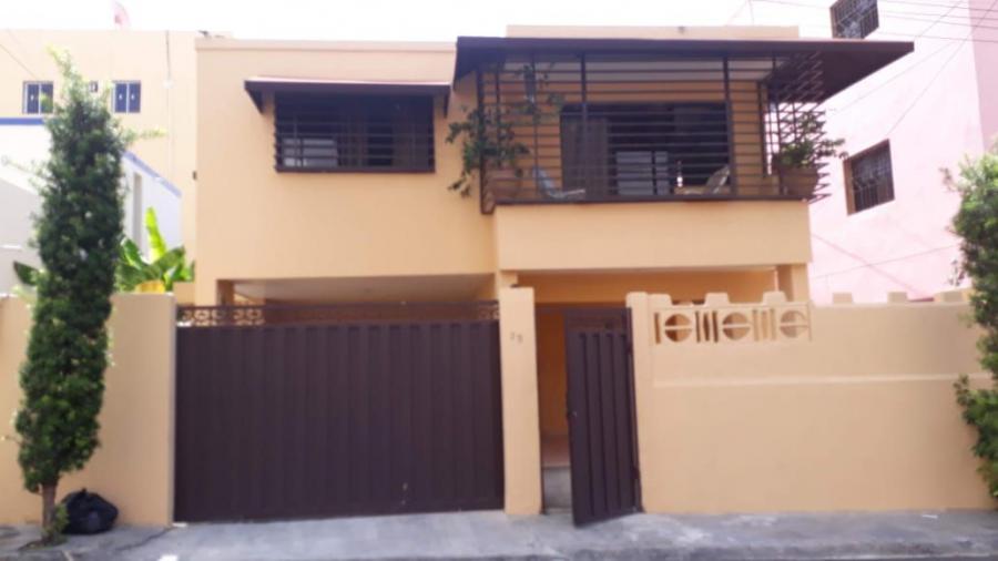 Foto Casa en Venta en Independencia, Distrito Nacional - $ 5.600.000 - CAV7893 - BienesOnLine
