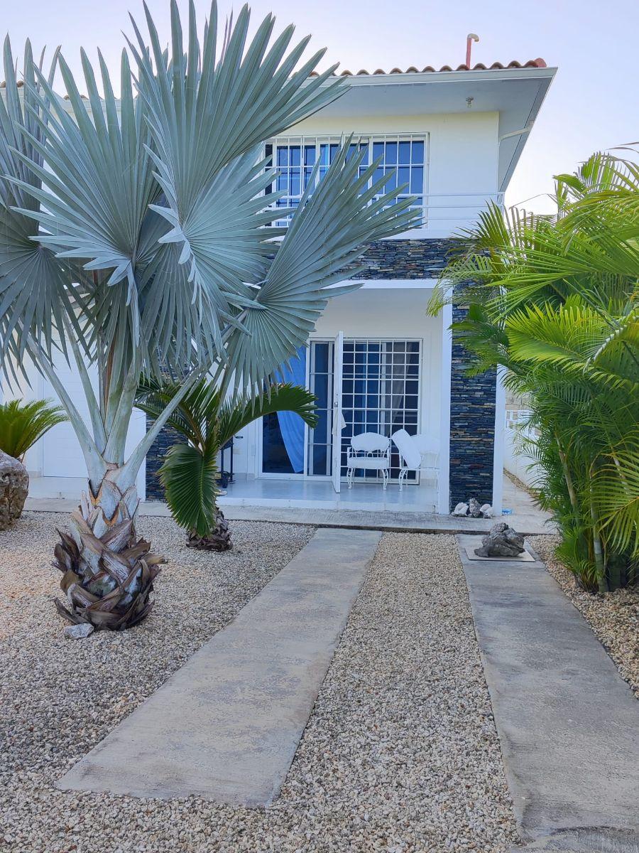 Foto Casa en Venta en centro, Bayahibe, La Altagracia - U$D 190.000 - CAV51520 - BienesOnLine