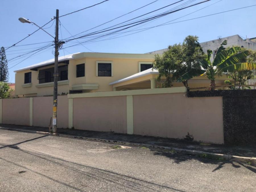 Foto Casa en Venta en Vista Hermosa, Santo Domingo Este, Santo Domingo - $ 11.500.000 - CAV25466 - BienesOnLine