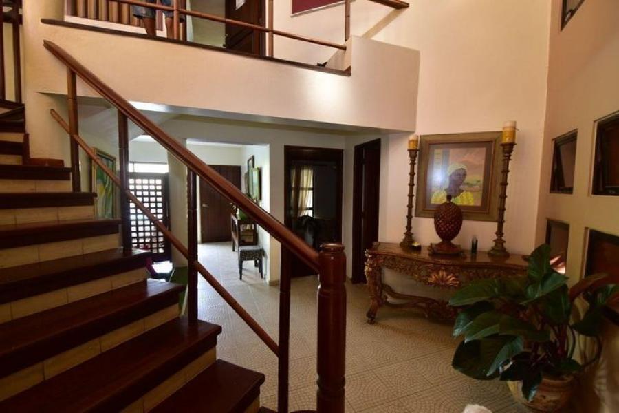 Foto Casa en Alquiler en Los Ros, Distrito Nacional - U$D 3.400 - CAA24734 - BienesOnLine