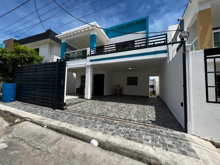 Foto Casa en Venta en Santo Domingo Este, Santo Domingo - $ 14.000.000 - CAV30808 - BienesOnLine