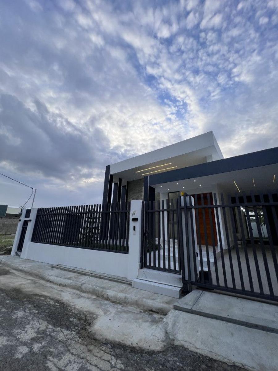 Home in Metric Way