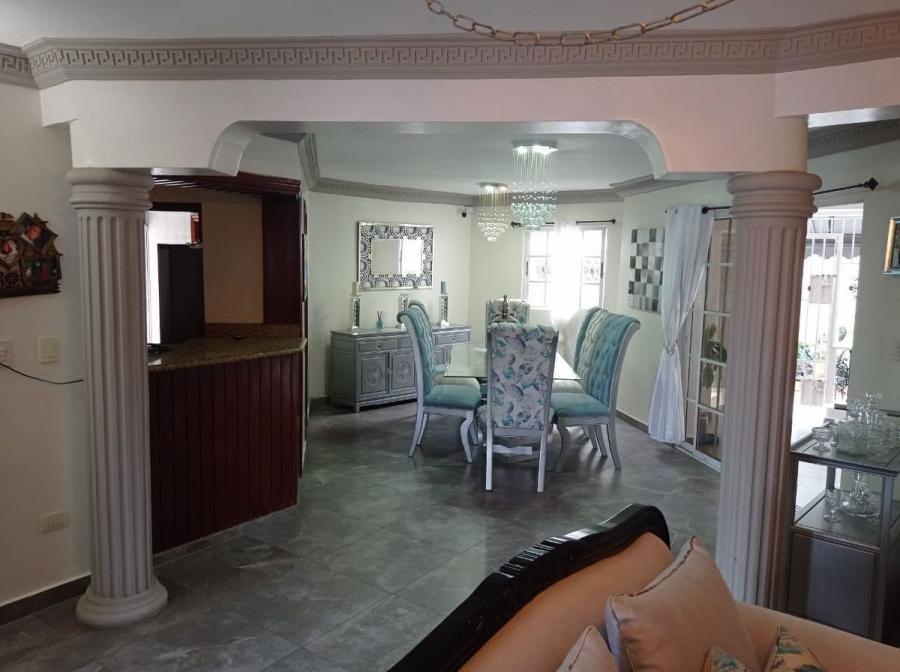 Foto Casa en Venta en Santo Domingo Este, Santo Domingo - U$D 350.000 - CAV24976 - BienesOnLine