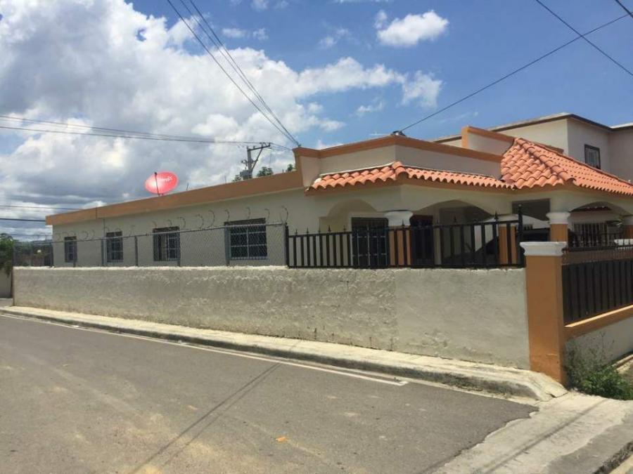 Foto Casa en Venta en Yapur Dumit, Santiago de los Caballeros, Santiago - $ 4.700.000 - CAV5764 - BienesOnLine