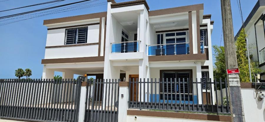 Home in Metric Way