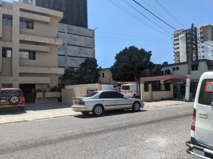 Foto Edificio en Venta en Santo Domingo Este, Santo Domingo - U$D 1.250.000 - EDV27008 - BienesOnLine