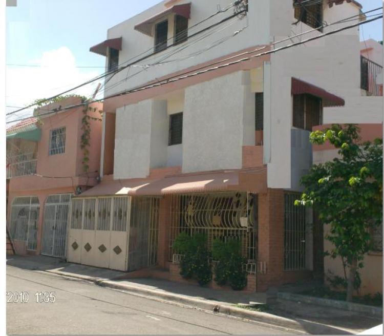 Foto Casa en Venta en Los Minas, Santo Domingo Este, Santo Domingo - $ 4.500.000 - CAV325 - BienesOnLine