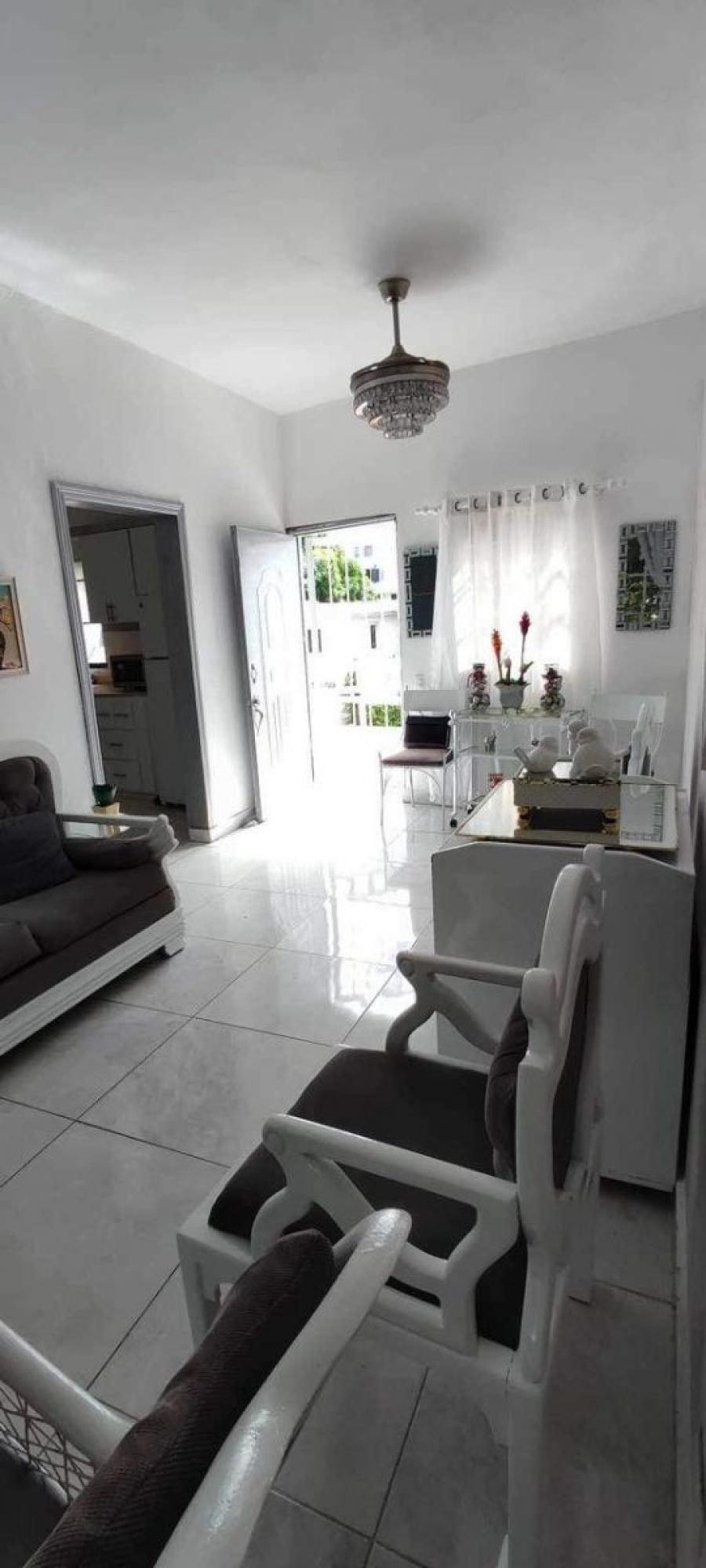 Foto Apartamento en Alquiler en Gazcue, Santo Domingo, Distrito Nacional - $ 27.900 - APA47766 - BienesOnLine