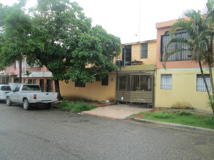 Foto Apartamento en Venta en El Almirante, Santo Domingo Este, Santo Domingo - $ 1.000.200 - APV984 - BienesOnLine