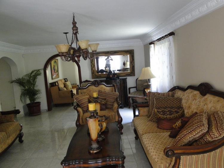 Foto Casa en Venta en Tropical del Este, Santo Domingo Este, Santo Domingo - $ 6.500.000 - CAV987 - BienesOnLine
