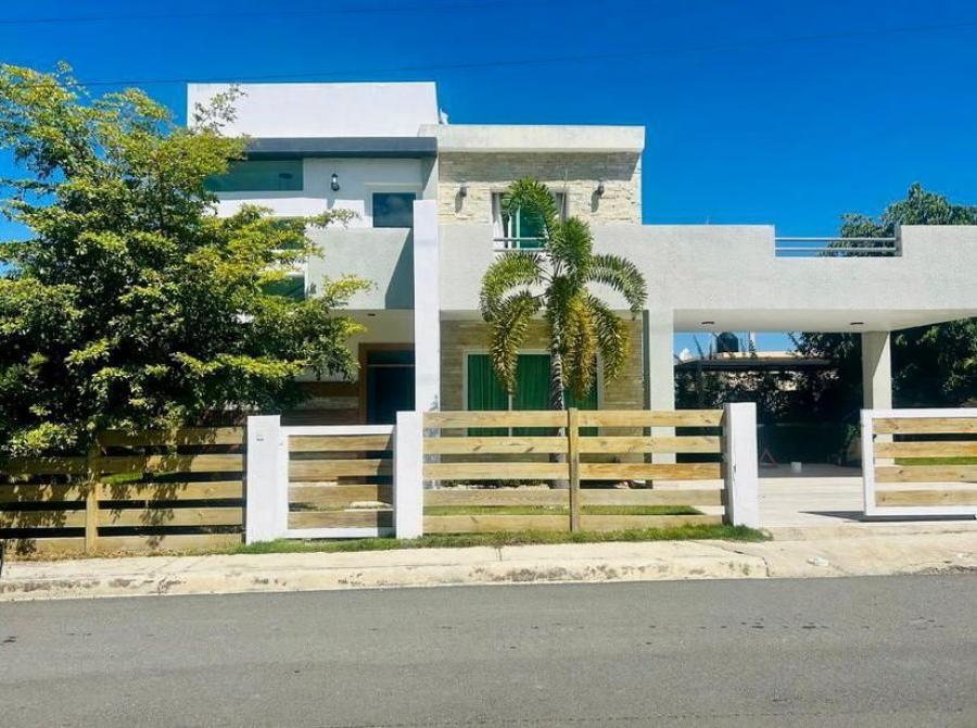 Foto Casa en Venta en Jarabacoa, Jarabacoa, La Vega - U$D 240.000 - CAV28637 - BienesOnLine