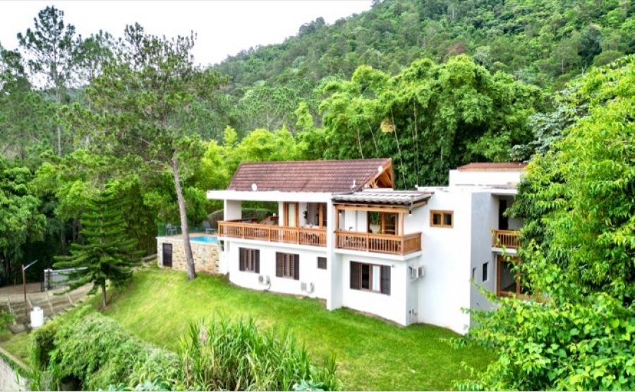 Foto Casa en Venta en Jarabacoa, Jarabacoa, La Vega - U$D 680.000 - CAV35699 - BienesOnLine