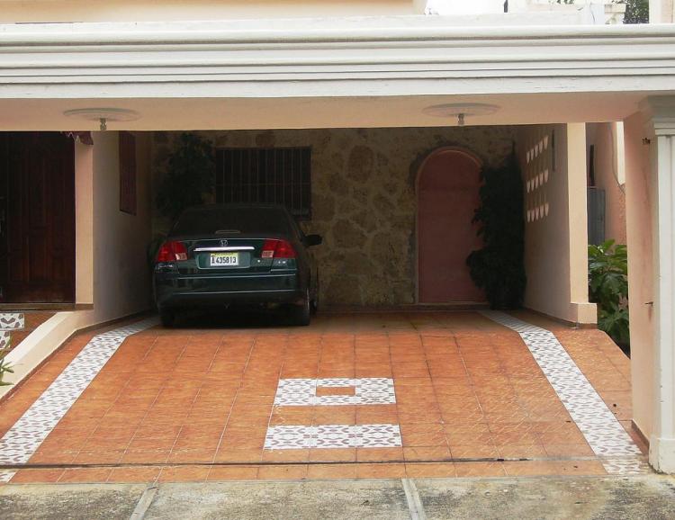 Foto Casa en Venta en Santo Domingo Este, Santo Domingo - $ 8.500.000 - CAV77 - BienesOnLine