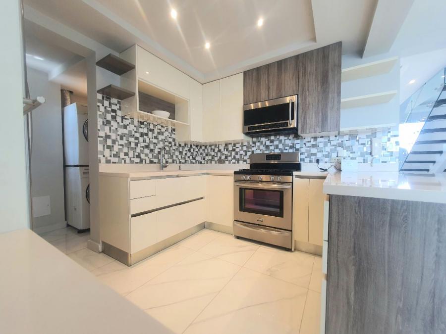 Home in Metric Way