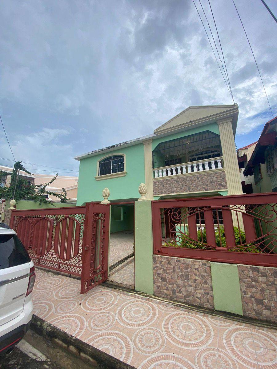 Foto Casa en Venta en Santo Domingo Este, Santo Domingo - $ 11.000.000 - CAV55411 - BienesOnLine