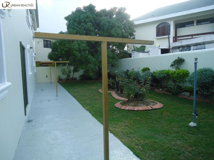 Home in Metric Way